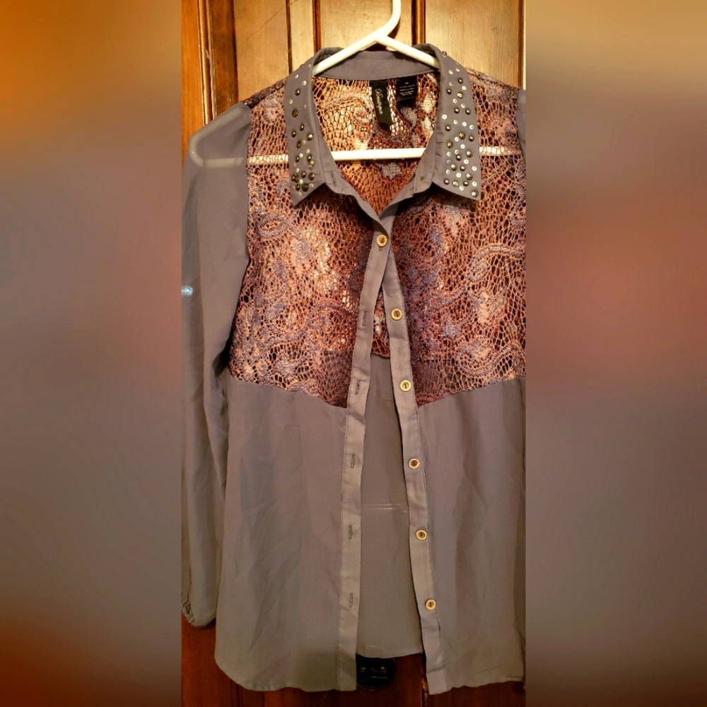 Ladies size Medium grey/lace blouse studded Boutique pre-owned
